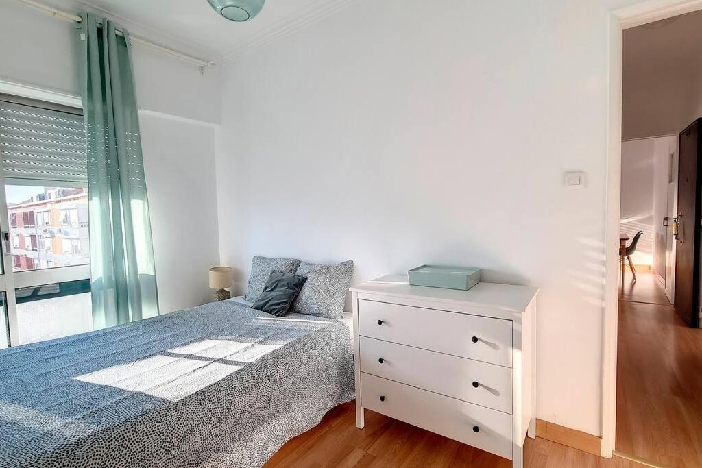 Cozy One Bedroom Apartment Lisboa Екстериор снимка